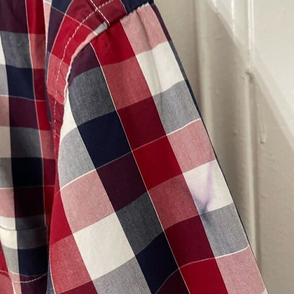 Tommy Hilfiger long sleeve button down - Picture 4 of 7